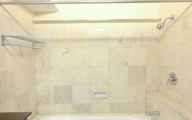 Modern Look 3Br At Apartment Braga City Walk