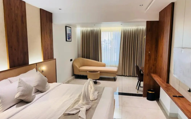 Royal Plaza Inn by RAK Rooms