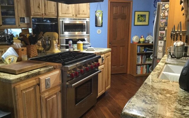 A Cascade View Bed And Breakfast