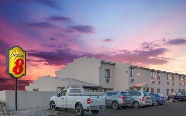 Super 8 Taos
