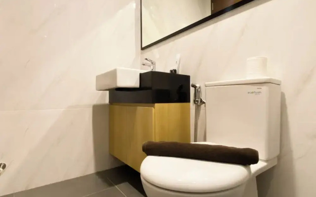 Modern Design And Homey Studio Ciputra World 2 Apartment