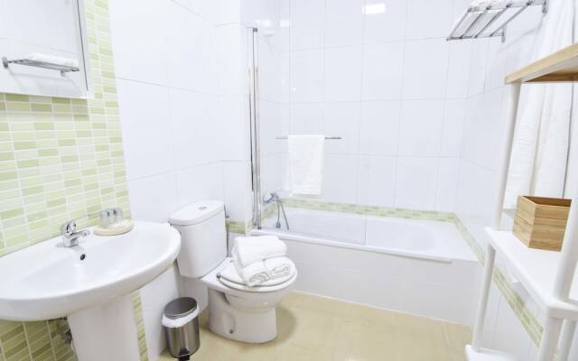 Letmalaga Center White