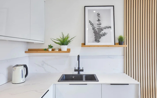 Host Stay Simply Scandi Golden Lion Apartments