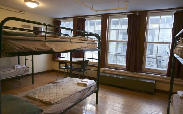 Auberge Internationale de Québec - Hostel
