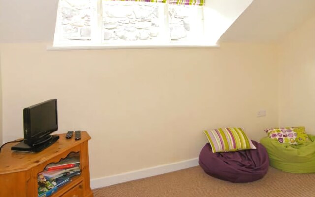 Station Flat