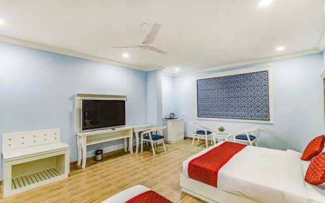 Fabhotel Prime Manor