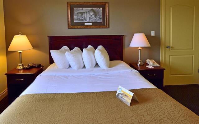 Velora Hinton, Ascend Hotel Collection