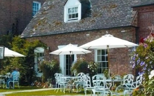 Corse Lawn House Hotel