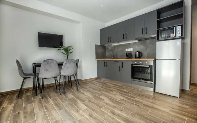 Raise Averof Serviced Apartments