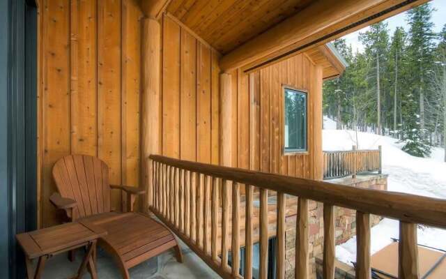 Rubywood - Private Home by RedAwning