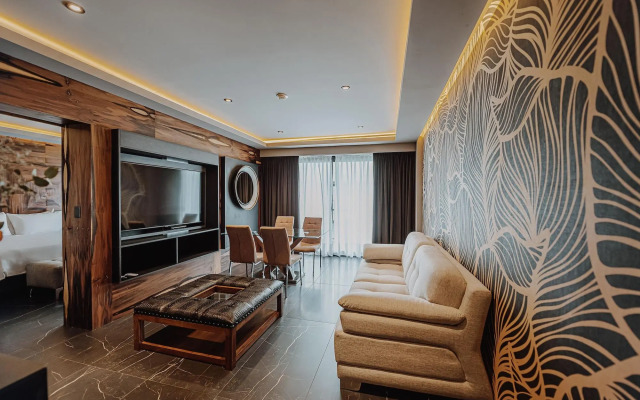 La Urumpta Hotel, AKEN MIND