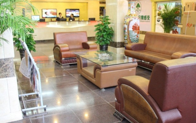 GreenTree Inn Xuzhou Xinyi Railway Station Business Hotel