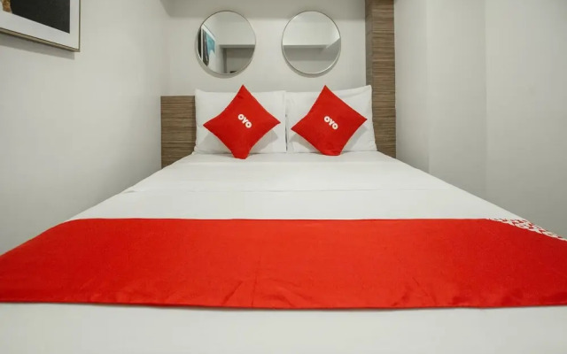 OYO 675 Circuit Hostel