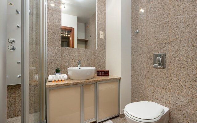 Apartment for Four in Warsaw by Renters
