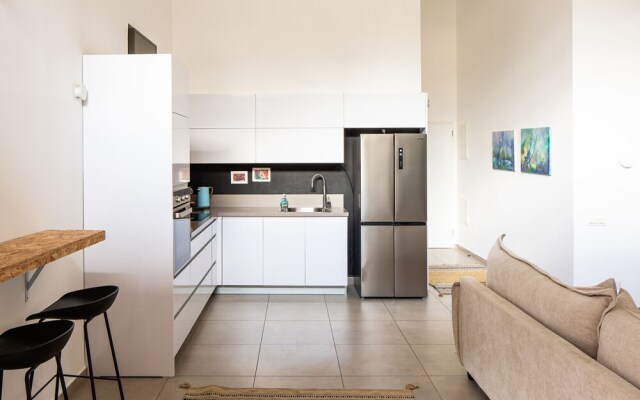 Cozy 2BDR with Parking