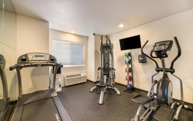 Quality Inn & Suites near NAS Fallon