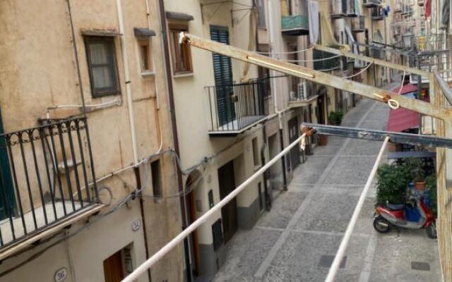 Veterani House 33