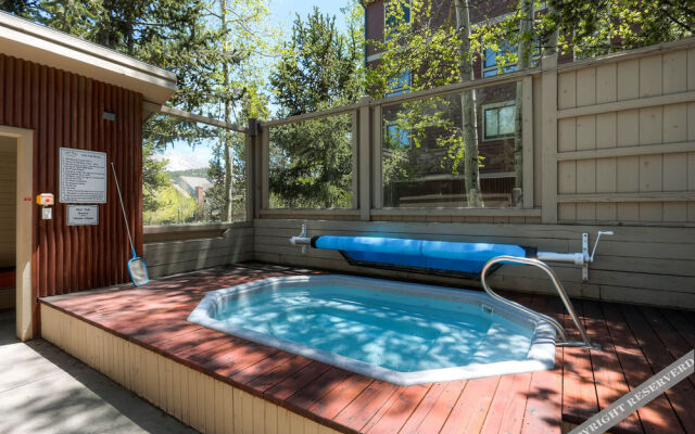 Ski Hill Condominiums