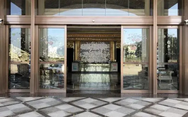 Phoenix Hotel