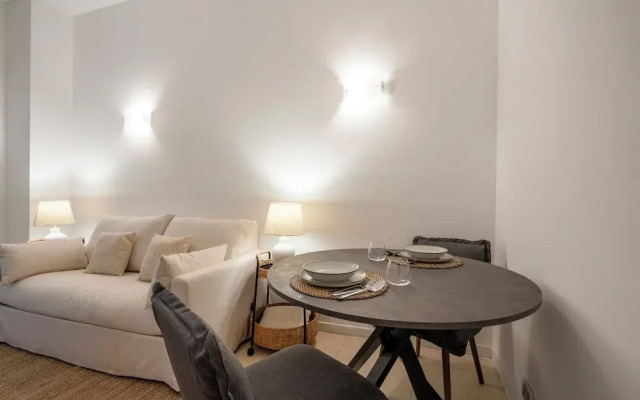 Private Luxury Suite in Bari Center