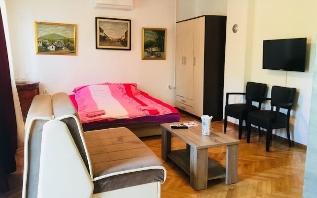 Apartments Konak