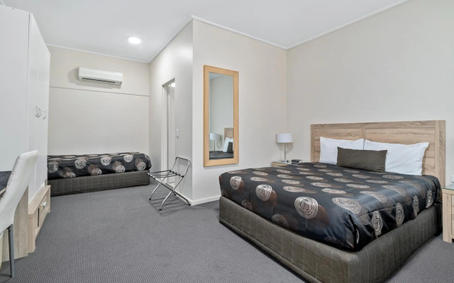 Sherbourne Terrace Hotel