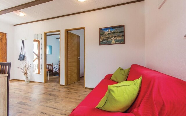 Awesome Home in Peroj With Wifi and 2 Bedrooms