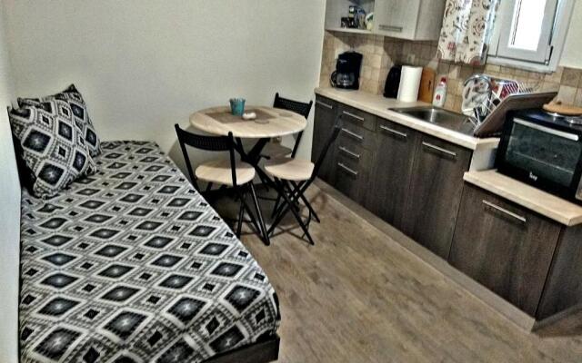 Enjoy Cyclades Apartments