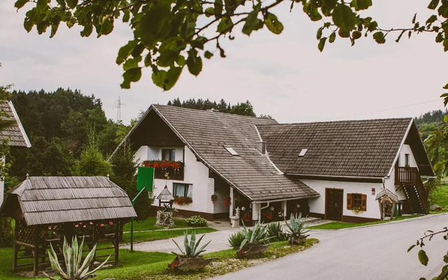 Tourist farm Samec