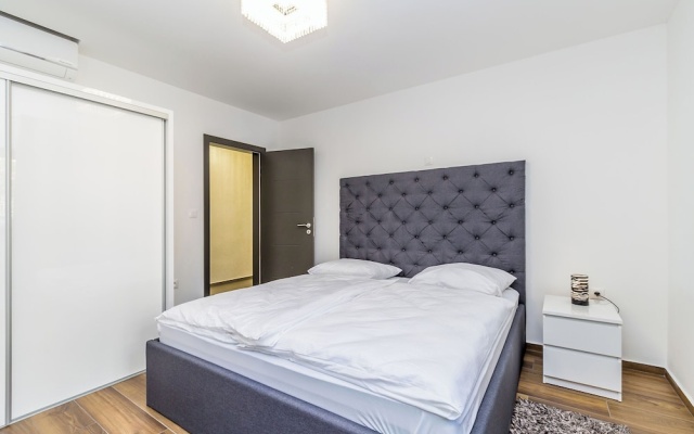 Villa Three Units