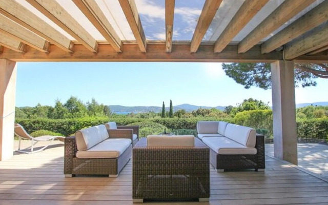 Serene Holiday Home in Grimaud With Private Pool