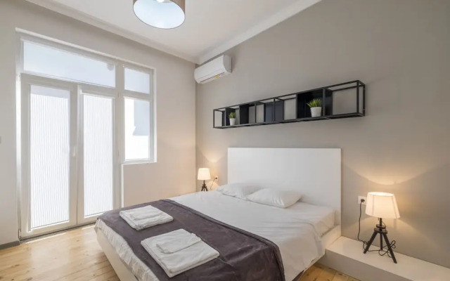 Stylish 2 BR Home in Center of Sofia