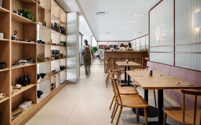 The Onyx Apartment Hotel by NEWMARK