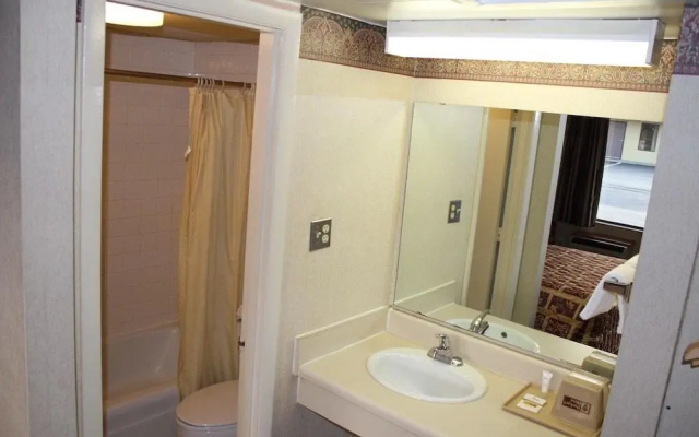 Budget Host Inn Bristol