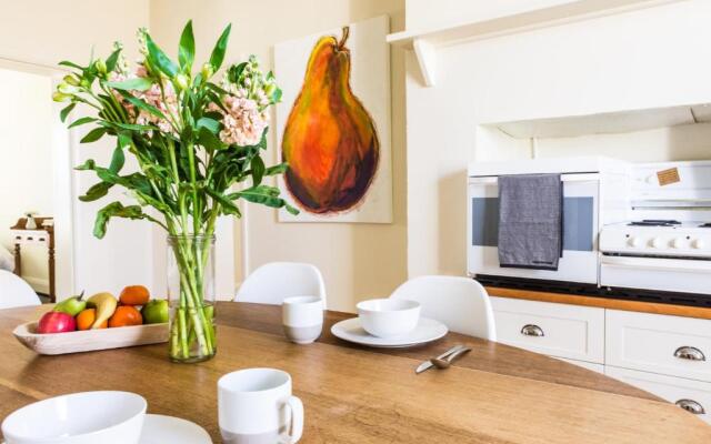 20 Hill Avenue Bed & Breakfast