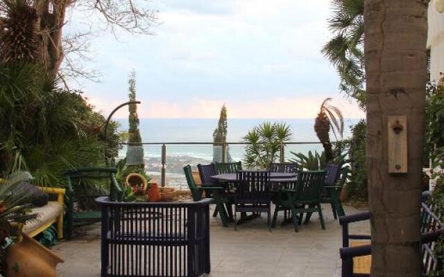 Boutique Apartment "Facing the Sea"