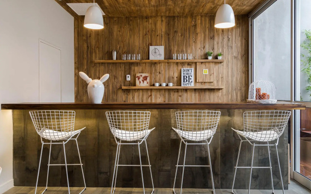 Lemon Apartments