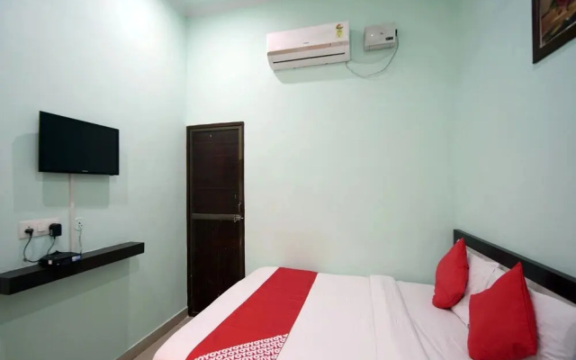 Royal Castillo By OYO Rooms