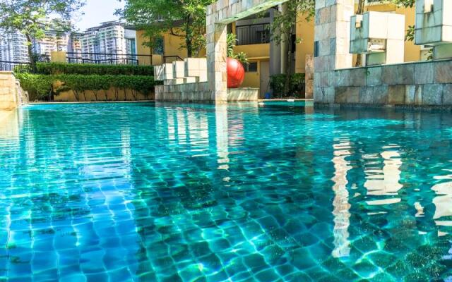 Vibrant Studio at Damansara Perdana