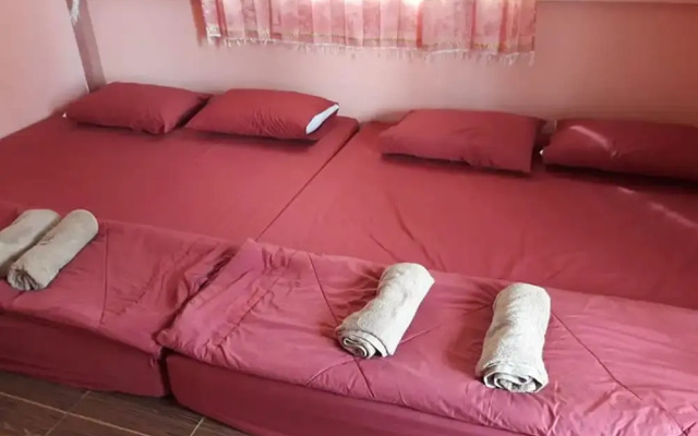 Tiw & Piw Talaymok at Khao Kho