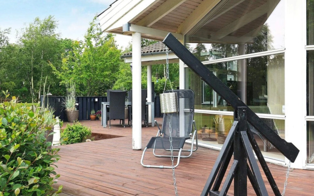 9 Person Holiday Home in Jerup