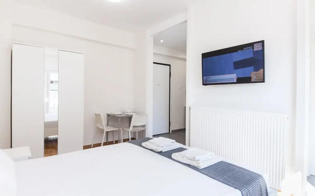 Stylish New Paradise for 2 in Marousi