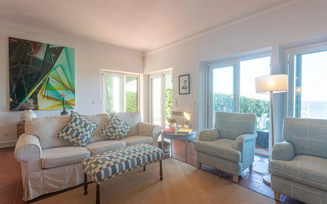 Villa Osiris (AL) in Colares