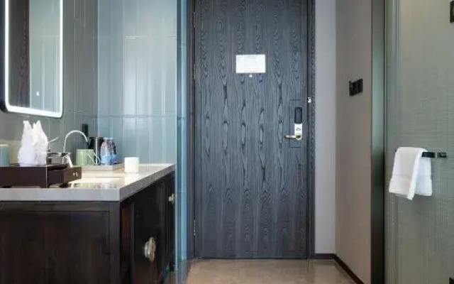 TILL BRIGHT HOTEL (Changsha Meixi Backgammon Changqing Metro Station)