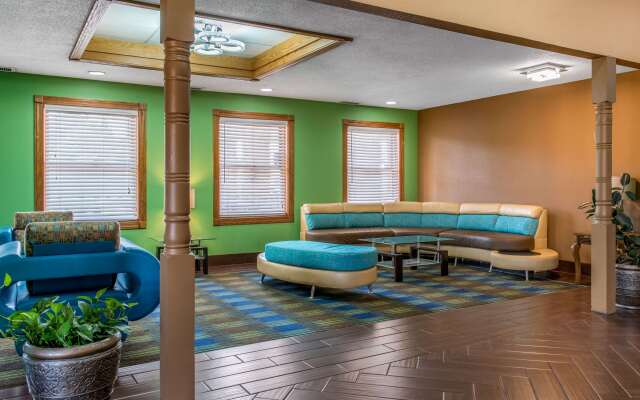 Quality Inn & Suites Bedford West