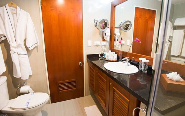 Hotel Altamira Suites
