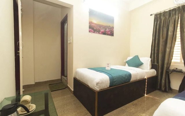 Sky Line Lodge by OYO Rooms