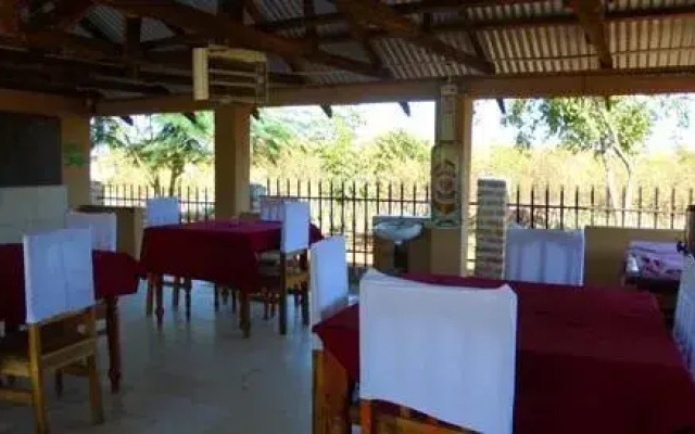 Falls Garden Lodges