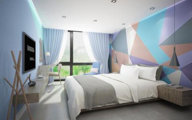 Southeast Bay Holiday Hotel Huidong Bus Terminal