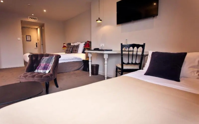 Logis Auberge De La Hardouinais